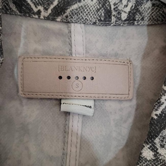 [Blank NYC] Faux Snake Cropped Jacket - SMALL - Picture 2 of 2